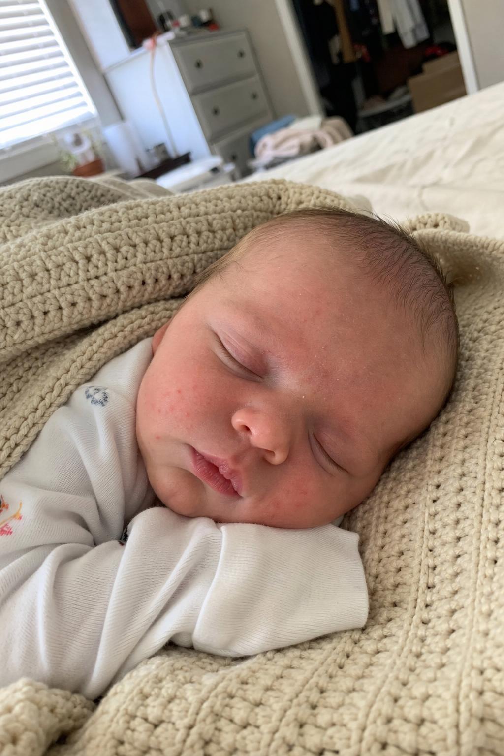 Original photo — Warm Beige Newborn Style